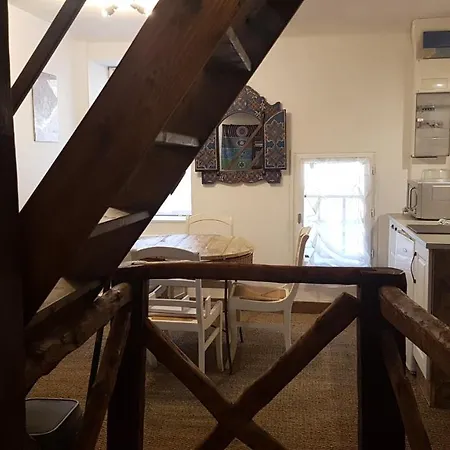 Nocleg ze śniadaniem La Belmontaise 3*